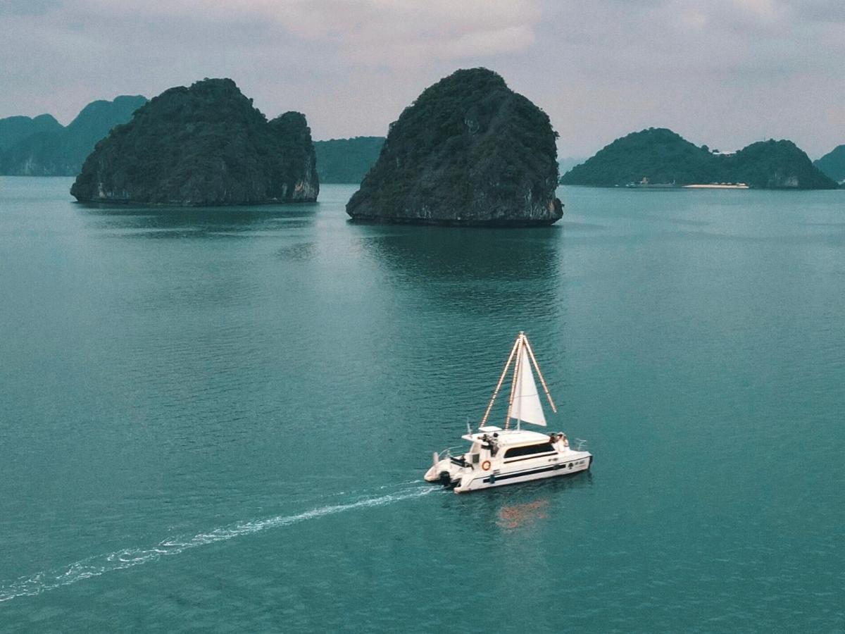 Hotel Scarlet Pearl Cruises à Hạ Long Extérieur photo