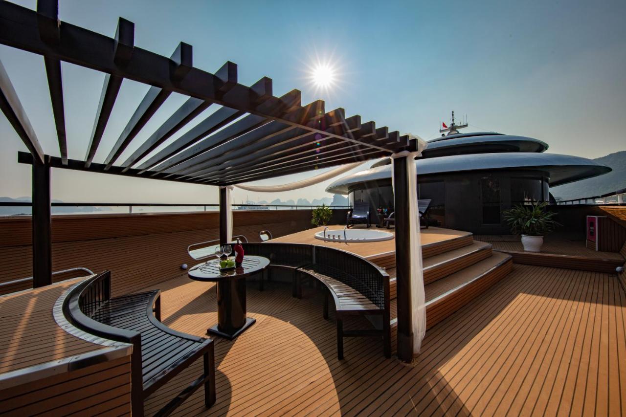 Hotel Scarlet Pearl Cruises à Hạ Long Extérieur photo