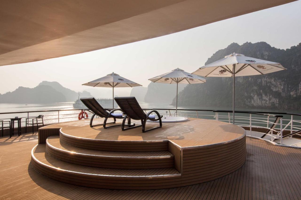 Hotel Scarlet Pearl Cruises à Hạ Long Extérieur photo
